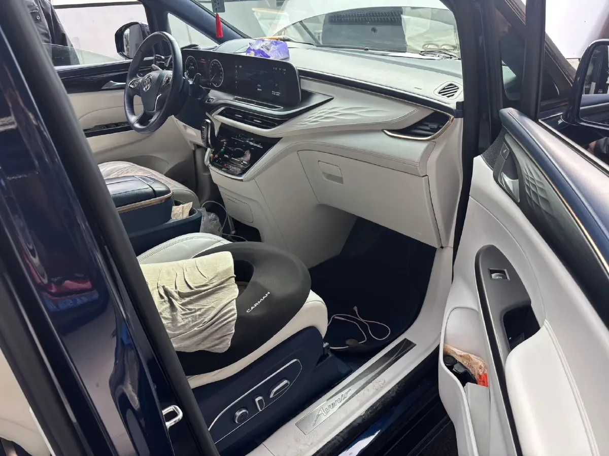 2020 Buick GL8 2.0T 237HP L4 9AT,autocango,china used car exporter,china ev exporter,chinese used car exporter,chinese used ev exporter