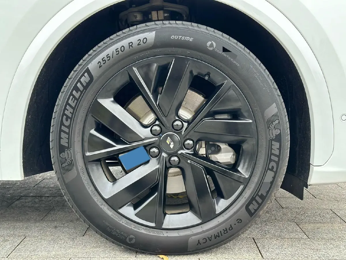 2023 Li L7 Range Extended 154HP REEV 40.9KWH,autocango,china used car exporter,china ev exporter,chinese used car exporter,chinese used ev exporter