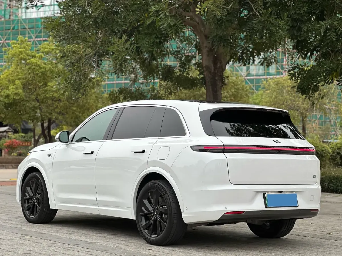 2023 Li L7 Range Extended 154HP REEV 40.9KWH,autocango,china used car exporter,china ev exporter,chinese used car exporter,chinese used ev exporter