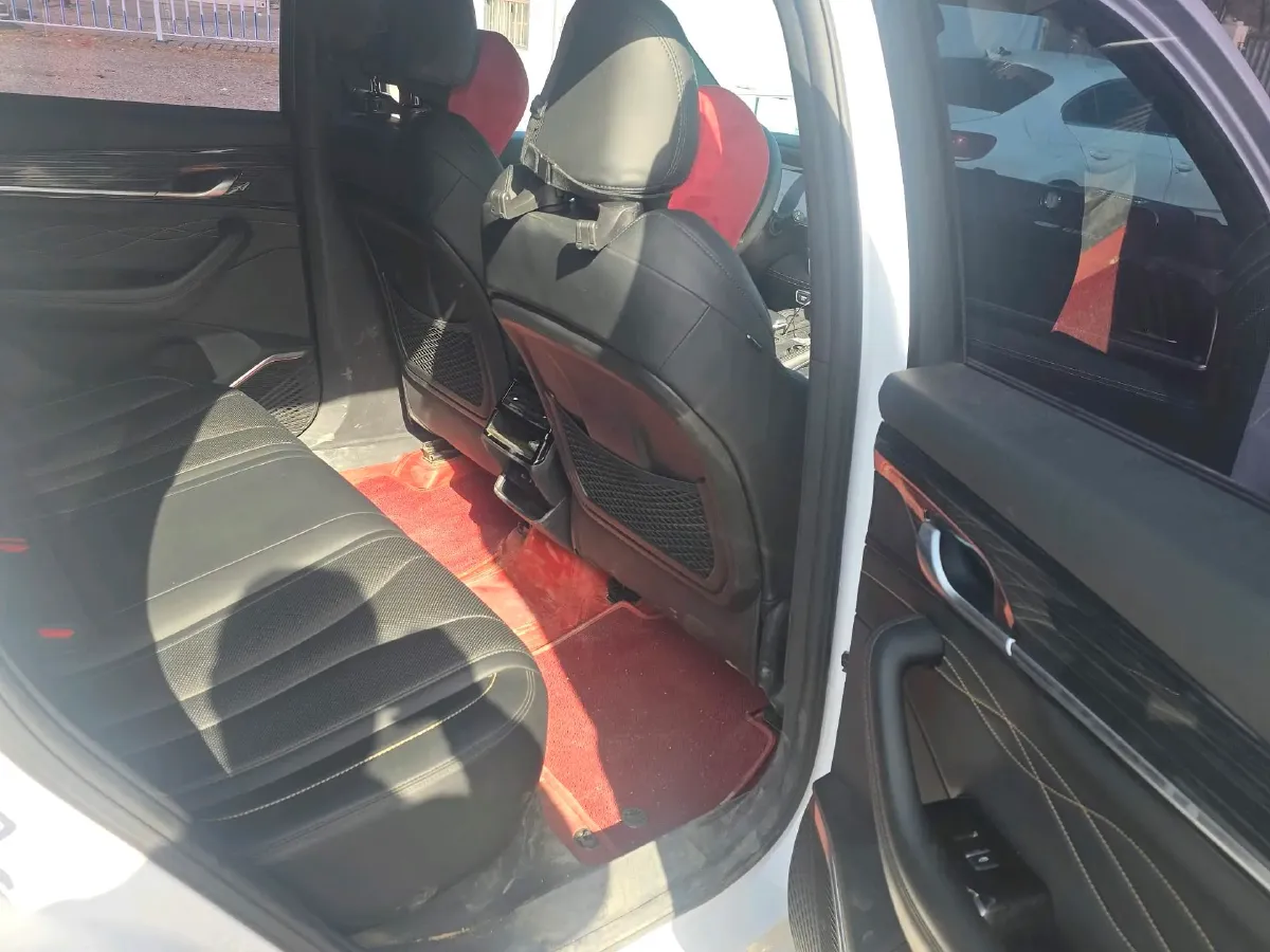 2024 Geely Monjaro 2.0T 218HP L4 7DCT,autocango,china used car exporter,china ev exporter,chinese used car exporter,chinese used ev exporter