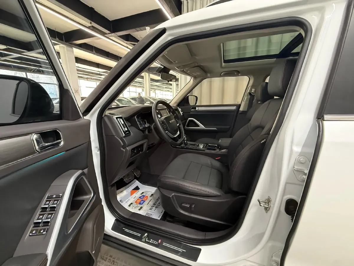 2018 BAIC ChangHe Q7 1.5T 150HP L4 CVT,autocango,china used car exporter,china ev exporter,chinese used car exporter,chinese used ev exporter