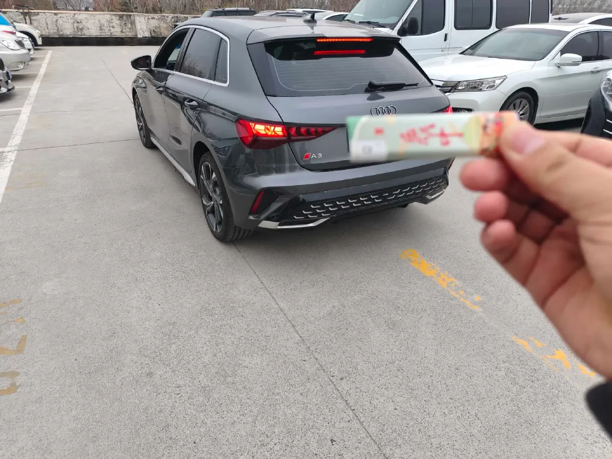 2025 Audi A3 1.5T 160HP L4 7DCT,autocango,china used car exporter,china ev exporter,chinese used car exporter,chinese used ev exporter