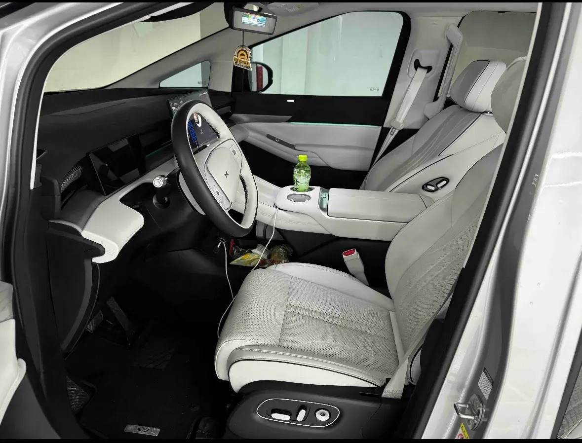 2024 Xpeng X9 BEV 84.5KWH,autocango,china used car exporter,china ev exporter,chinese used car exporter,chinese used ev exporter