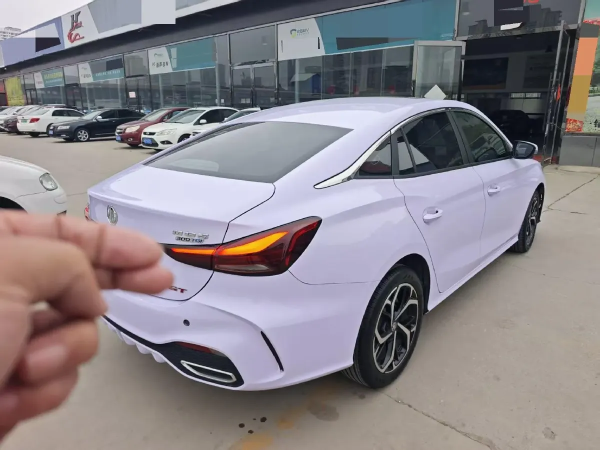 2025 MG 5 1.5T 181HP L4 7DCT,autocango,china used car exporter,china ev exporter,chinese used car exporter,chinese used ev exporter