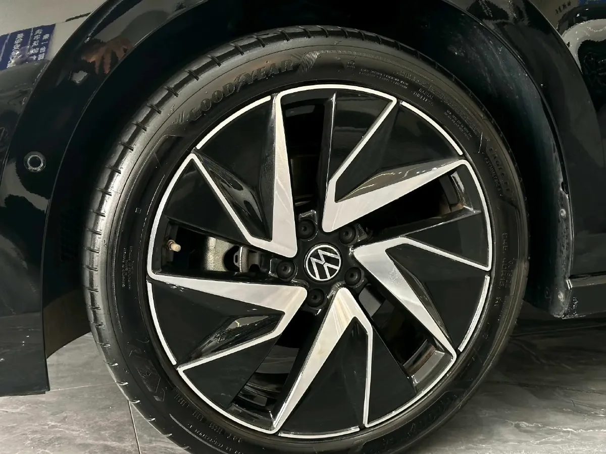 2024 Volkswagen Magotan 2.0T 220HP L4 7DCT,autocango,china used car exporter,china ev exporter,chinese used car exporter,chinese used ev exporter