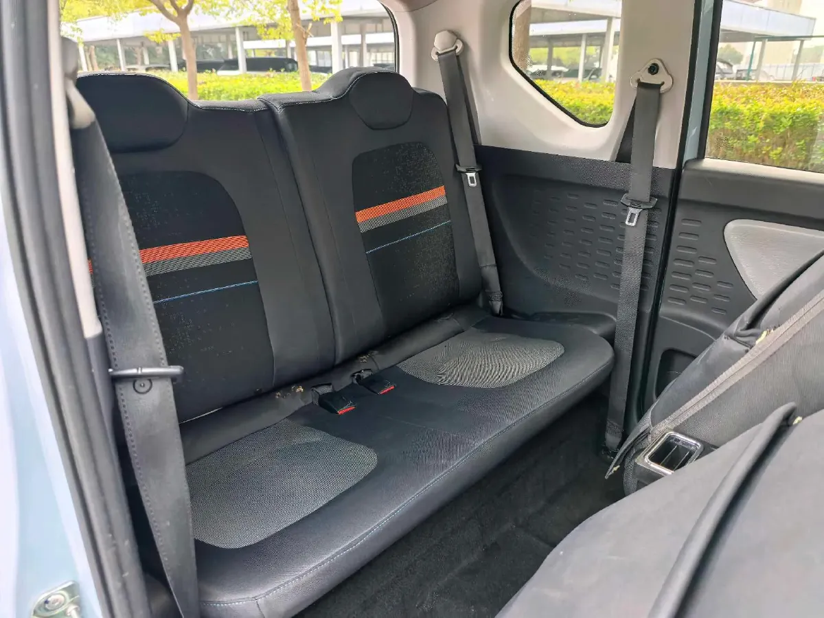 2020 WuLing HongGuang MINI EV BEV 13.8KWH,autocango,china used car exporter,china ev exporter,chinese used car exporter,chinese used ev exporter