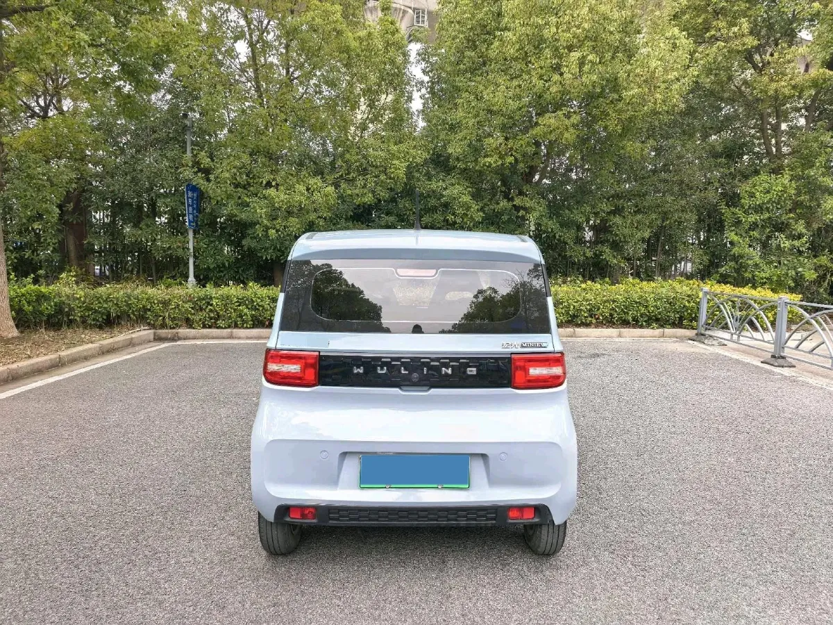 2020 WuLing HongGuang MINI EV BEV 13.8KWH,autocango,china used car exporter,china ev exporter,chinese used car exporter,chinese used ev exporter