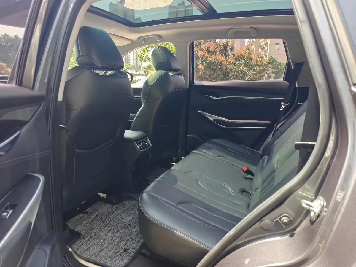 2020 ChangAn CS75 Plus 1.5T 178HP L4 6AT,autocango,china used car exporter,china ev exporter,chinese used car exporter,chinese used ev exporter