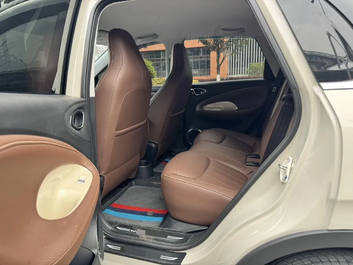 2023 WuLing BinGuo BEV 31.9KWH,autocango,china used car exporter,china ev exporter,chinese used car exporter,chinese used ev exporter