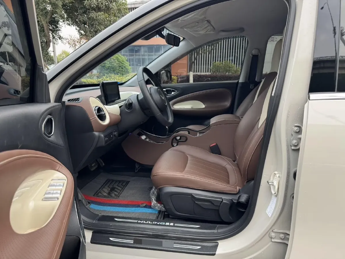 2023 WuLing BinGuo BEV 31.9KWH,autocango,china used car exporter,china ev exporter,chinese used car exporter,chinese used ev exporter