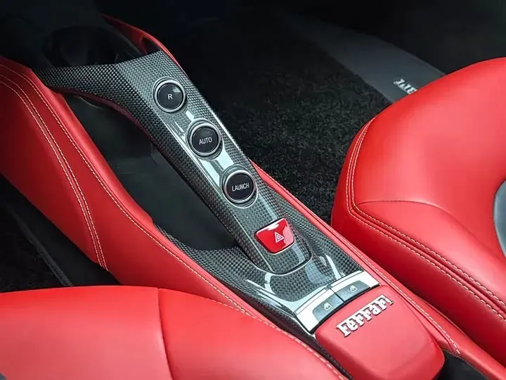 2015 Ferrari 488 3.9T 670HP V8 7DCT,autocango,china used car exporter,china ev exporter,chinese used car exporter,chinese used ev exporter