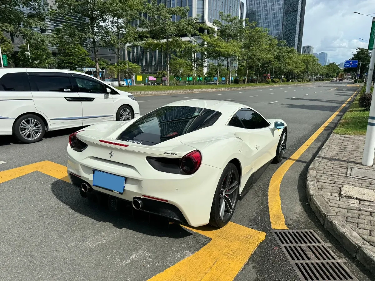 2015 Ferrari 488 3.9T 670HP V8 7DCT,autocango,china used car exporter,china ev exporter,chinese used car exporter,chinese used ev exporter