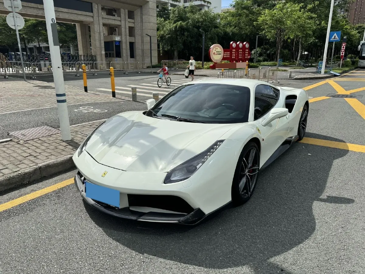 2015 Ferrari 488 3.9T 670HP V8 7DCT,autocango,china used car exporter,china ev exporter,chinese used car exporter,chinese used ev exporter