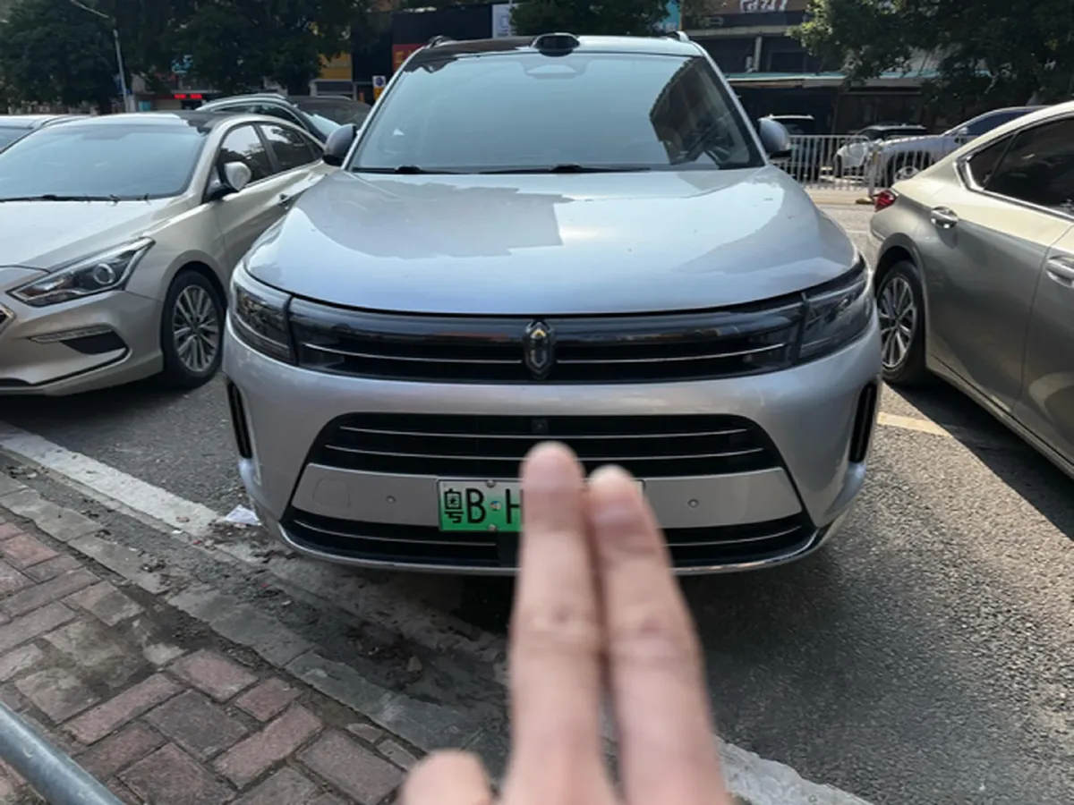 2024 AITO AITO M7 1.5T 152HP L4 REEV 40KWH,autocango,china used car exporter,china ev exporter,chinese used car exporter,chinese used ev exporter