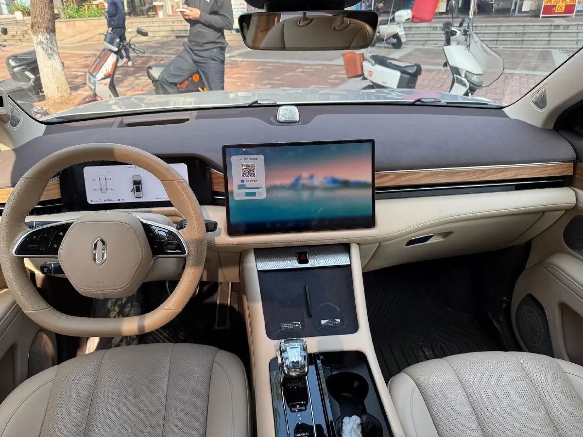 2024 AITO AITO M7 1.5T 152HP L4 REEV 40KWH,autocango,china used car exporter,china ev exporter,chinese used car exporter,chinese used ev exporter