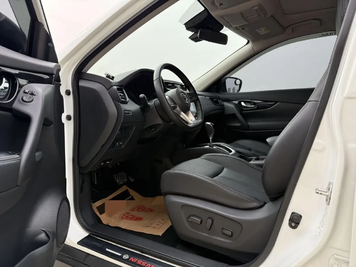2022 Nissan X-Trail 2.0L 151HP L4 CVT,autocango,china used car exporter,china ev exporter,chinese used car exporter,chinese used ev exporter