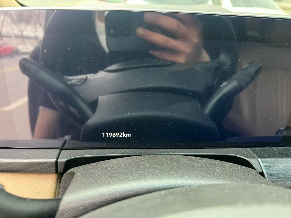 2021 Buick GL8 2.0T 237HP L4 9AT,autocango,china used car exporter,china ev exporter,chinese used car exporter,chinese used ev exporter