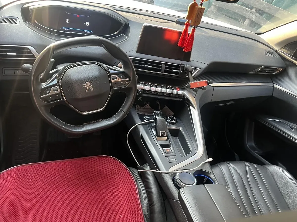 2019 Peugeot 5008 1.8T 211HP L4 8AT,autocango,china used car exporter,china ev exporter,chinese used car exporter,chinese used ev exporter