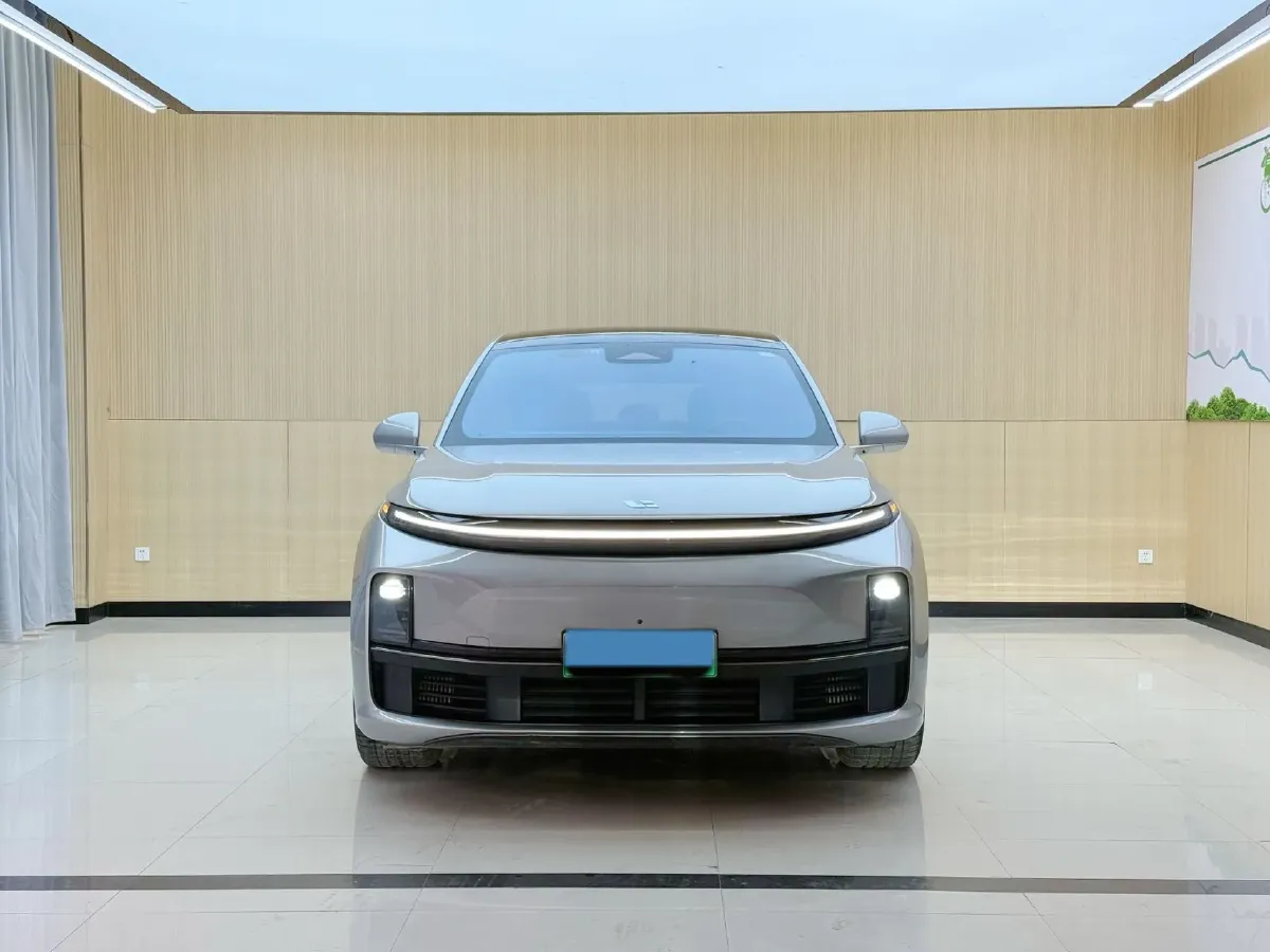 2023 Li L7 Range Extended 154HP REEV 40.9KWH,autocango,china used car exporter,china ev exporter,chinese used car exporter,chinese used ev exporter