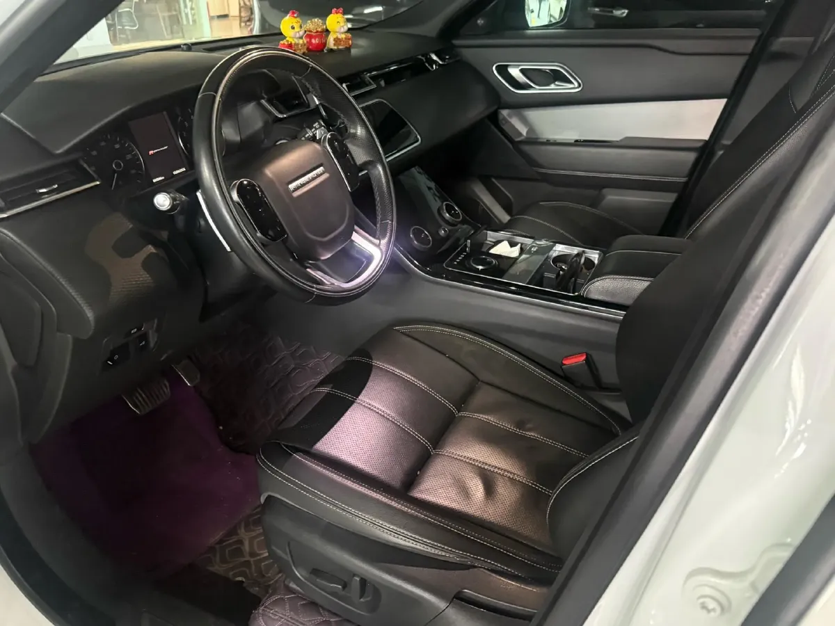 2018 Land Rover Discovery 2.0T 300HP L4 8AT,autocango,china used car exporter,china ev exporter,chinese used car exporter,chinese used ev exporter