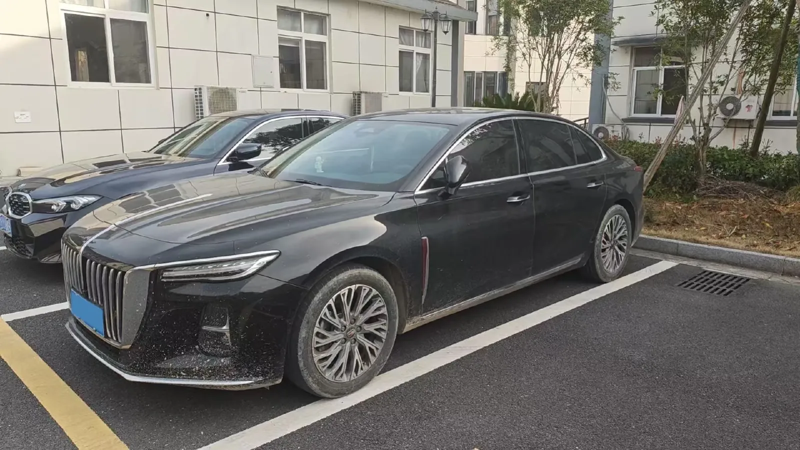 2023 HongQi H5 2.0T 224HP L4 8AT,autocango,china used car exporter,china ev exporter,chinese used car exporter,chinese used ev exporter
