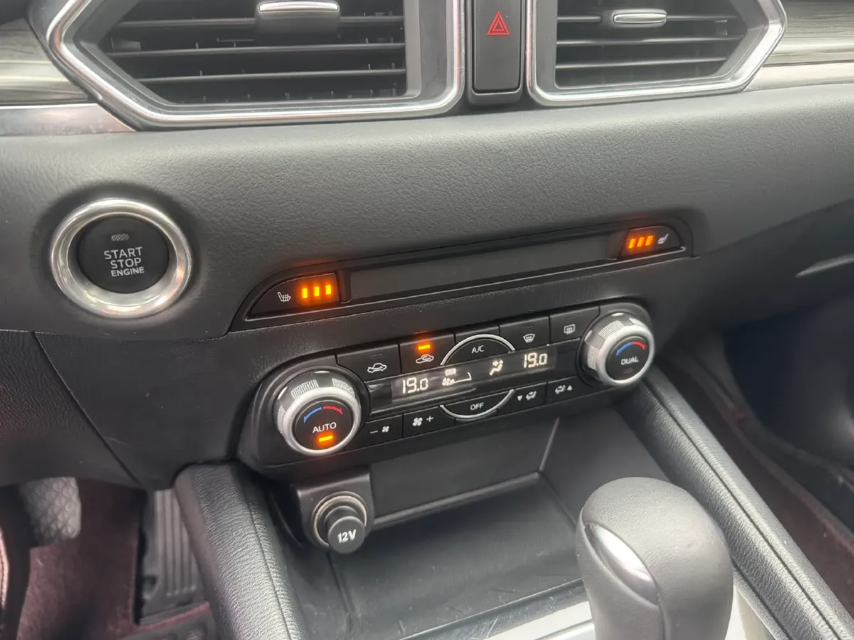 2022 MAXUS XinTu V90 2.0T 150HP L4 6AT,autocango,china used car exporter,china ev exporter,chinese used car exporter,chinese used ev exporter