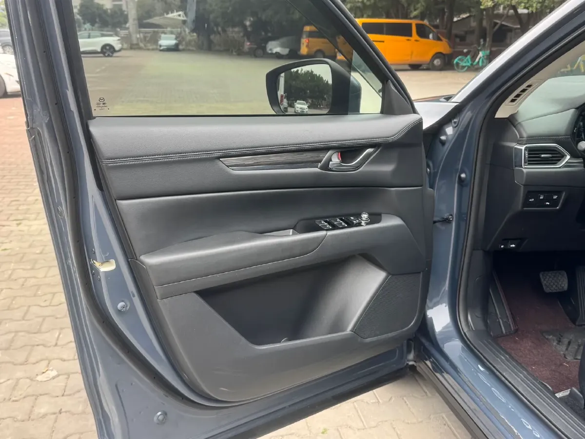 2022 MAXUS XinTu V90 2.0T 150HP L4 6AT,autocango,china used car exporter,china ev exporter,chinese used car exporter,chinese used ev exporter