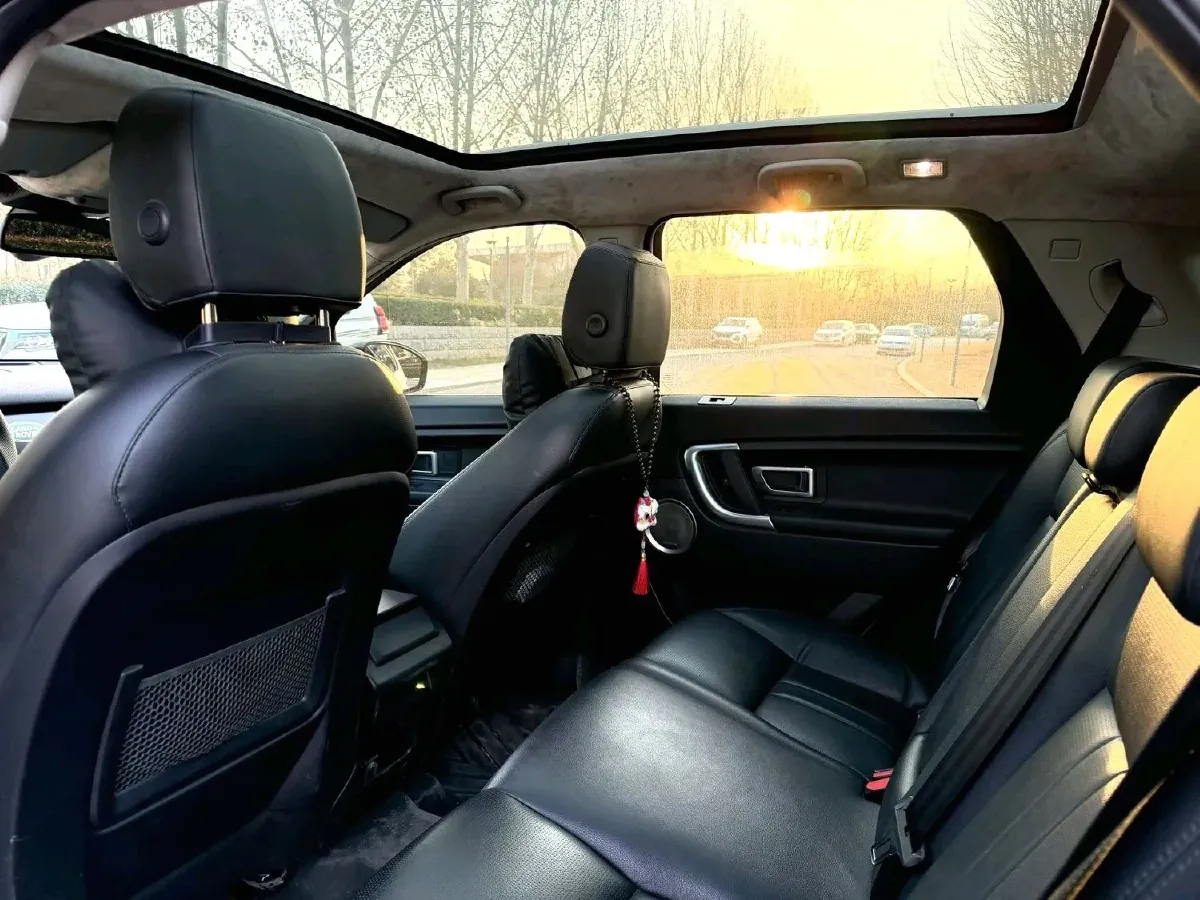 2018 Land Rover Discovery Sport 2.0T 241HP L4 9AT,autocango,china used car exporter,china ev exporter,chinese used car exporter,chinese used ev exporter