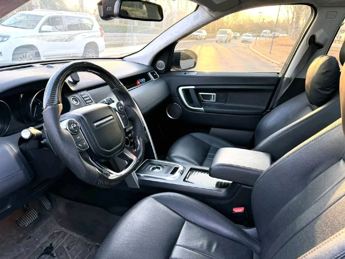 2018 Land Rover Discovery Sport 2.0T 241HP L4 9AT,autocango,china used car exporter,china ev exporter,chinese used car exporter,chinese used ev exporter