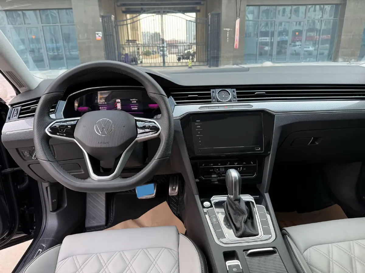 2025 Volkswagen Magotan 1.4T 150HP L4 7DCT,autocango,china used car exporter,china ev exporter,chinese used car exporter,chinese used ev exporter