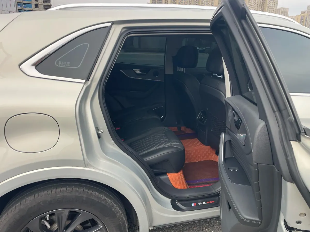 2023 HongQi HS5 2.0T 252HP L4 8AT,autocango,china used car exporter,china ev exporter,chinese used car exporter,chinese used ev exporter