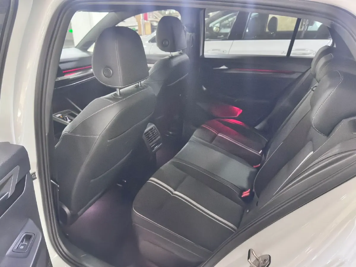 2021 Volkswagen Golf 1.4T 150HP L4 7DCT,autocango,china used car exporter,china ev exporter,chinese used car exporter,chinese used ev exporter