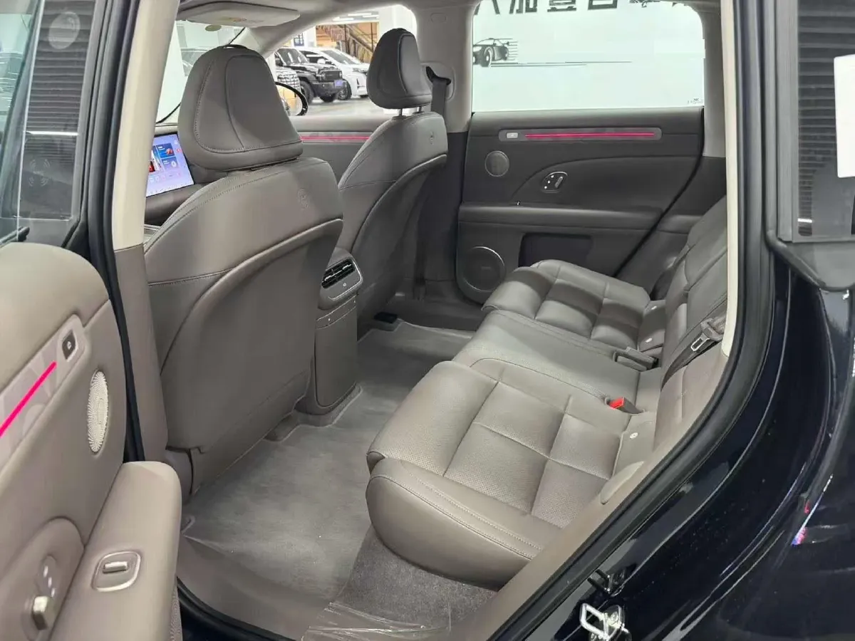 2026 IM LS6 REEV 155HP REEV,autocango,china used car exporter,china ev exporter,chinese used car exporter,chinese used ev exporter