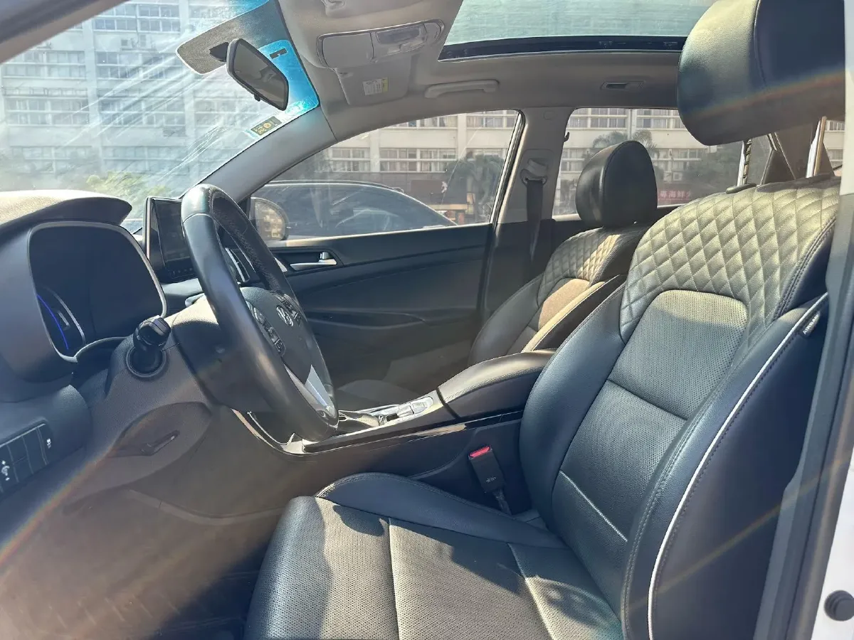 2019 Hyundai Tucson 1.6T 177HP L4 7DCT,autocango,china used car exporter,china ev exporter,chinese used car exporter,chinese used ev exporter