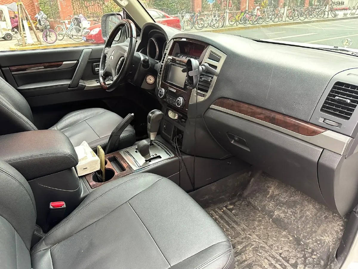 2017 Honda Jade 1.8L 141HP L4 5AT,autocango,china used car exporter,china ev exporter,chinese used car exporter,chinese used ev exporter