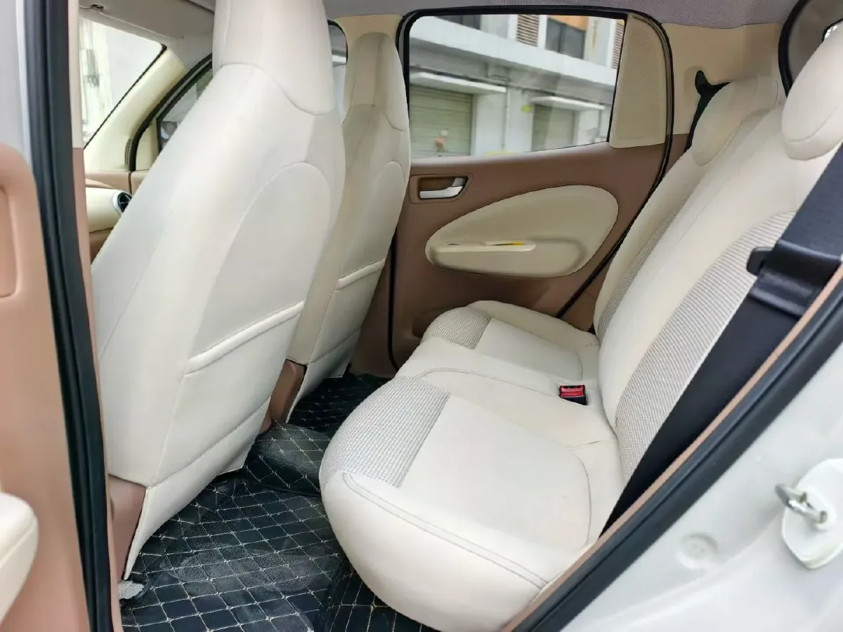 2025 WuLing HongGuang MINI EV BEV 16.2KWH,autocango,china used car exporter,china ev exporter,chinese used car exporter,chinese used ev exporter