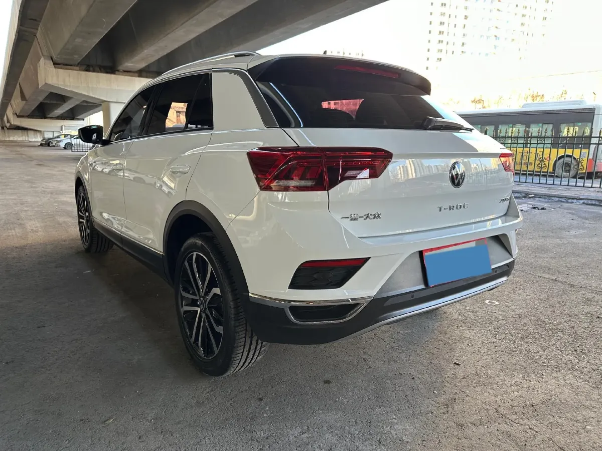 2022 Volkswagen T-Roc 1.4T 150HP L4 7DCT,autocango,china used car exporter,china ev exporter,chinese used car exporter,chinese used ev exporter