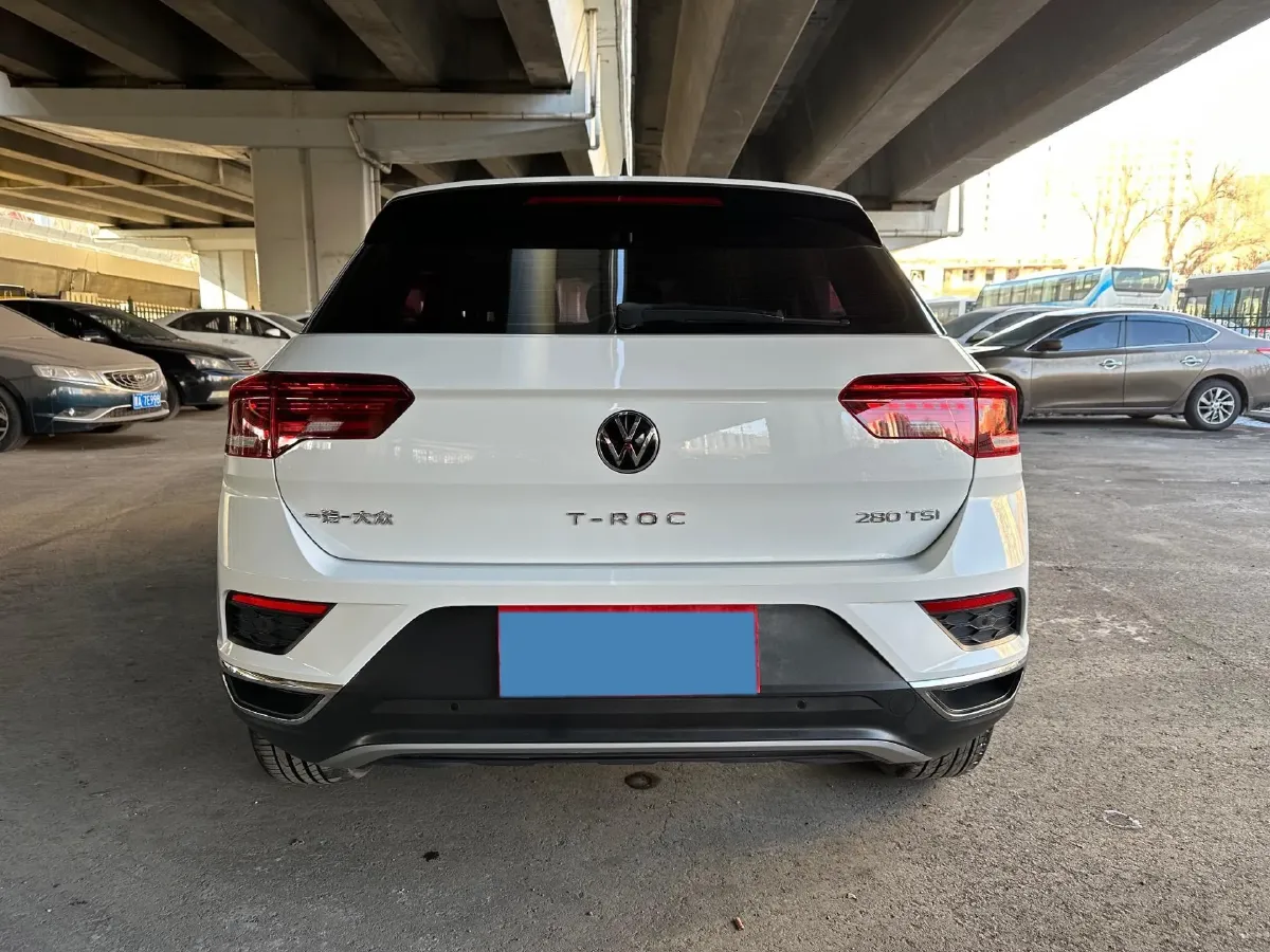 2022 Volkswagen T-Roc 1.4T 150HP L4 7DCT,autocango,china used car exporter,china ev exporter,chinese used car exporter,chinese used ev exporter