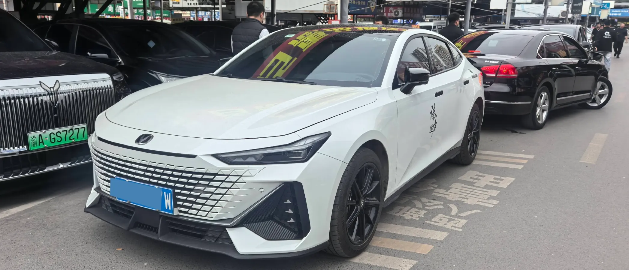 2023 ChangAn UNI-V 1.5T 188HP L4 7DCT,autocango,china used car exporter,china ev exporter,chinese used car exporter,chinese used ev exporter