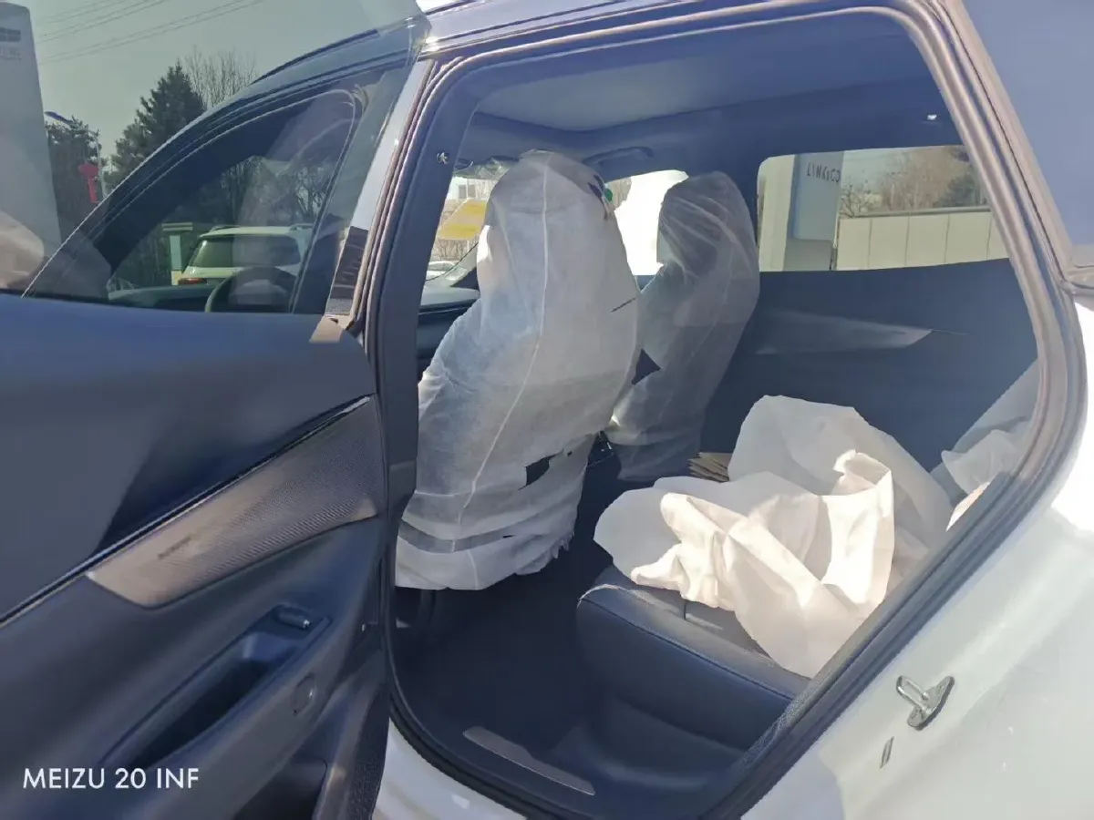 2026 LYNK&CO 08 EM-P 1.5T 163HP L4 3DHT PHEV,autocango,china used car exporter,china ev exporter,chinese used car exporter,chinese used ev exporter