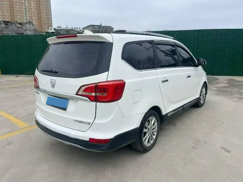 2016 BaoJun 730 1.5L 112HP L4 5MT,autocango,china used car exporter,china ev exporter,chinese used car exporter,chinese used ev exporter