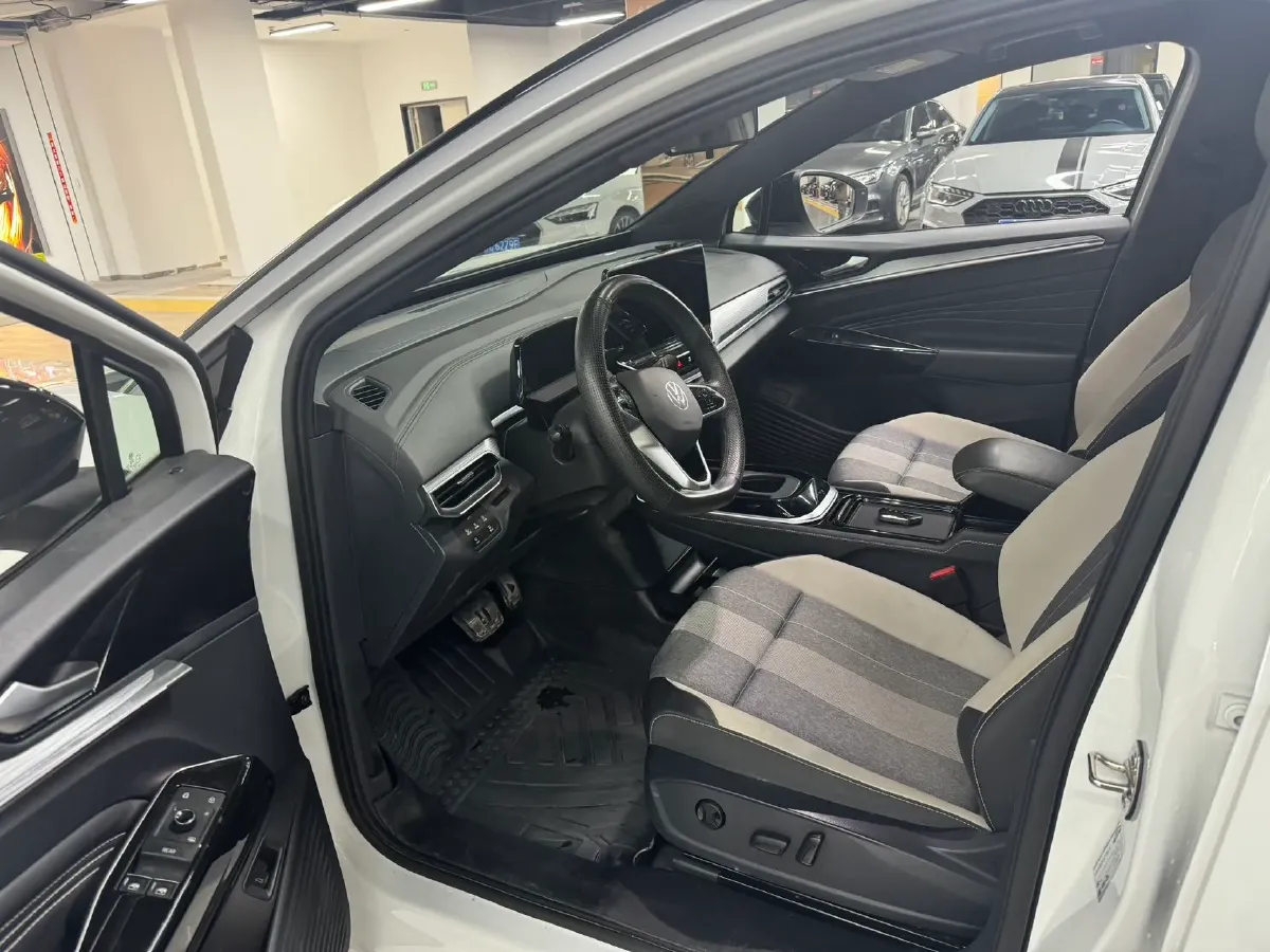 2022 Chevrolet Menlo BEV 61.1KWH,autocango,china used car exporter,china ev exporter,chinese used car exporter,chinese used ev exporter