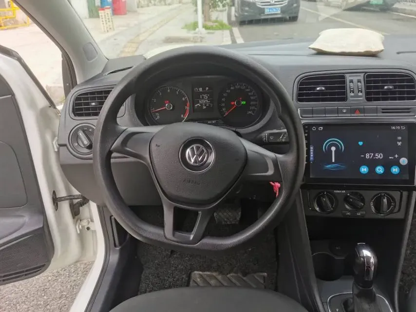 2016 Volkswagen Polo 1.4L 90HP L4 6AT,autocango,china used car exporter,china ev exporter,chinese used car exporter,chinese used ev exporter
