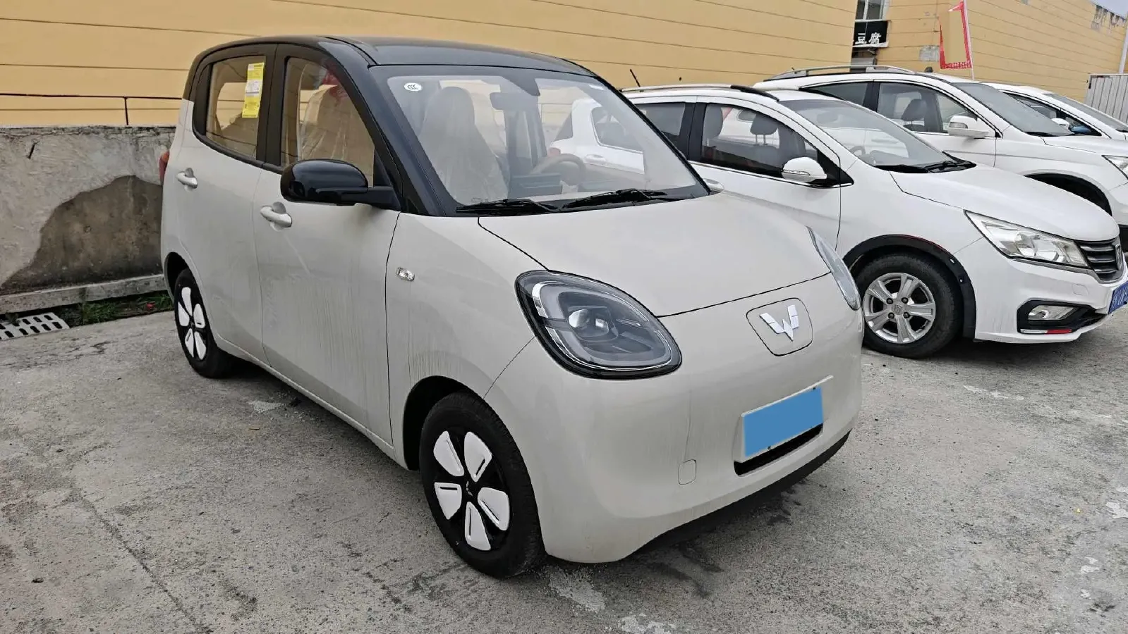 2025 WuLing HongGuang MINI EV BEV 16.2KWH,autocango,china used car exporter,china ev exporter,chinese used car exporter,chinese used ev exporter