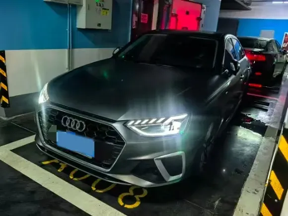 2020 Audi A4L 2.0T 190HP L4 7DCT,autocango,china used car exporter,china ev exporter,chinese used car exporter,chinese used ev exporter