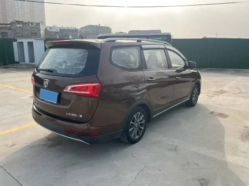 2017 BaoJun 730 1.5T 150HP L4 6MT,autocango,china used car exporter,china ev exporter,chinese used car exporter,chinese used ev exporter