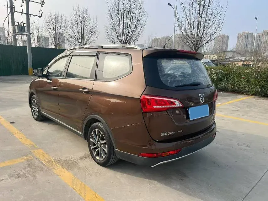 2017 BaoJun 730 1.5T 150HP L4 6MT,autocango,china used car exporter,china ev exporter,chinese used car exporter,chinese used ev exporter