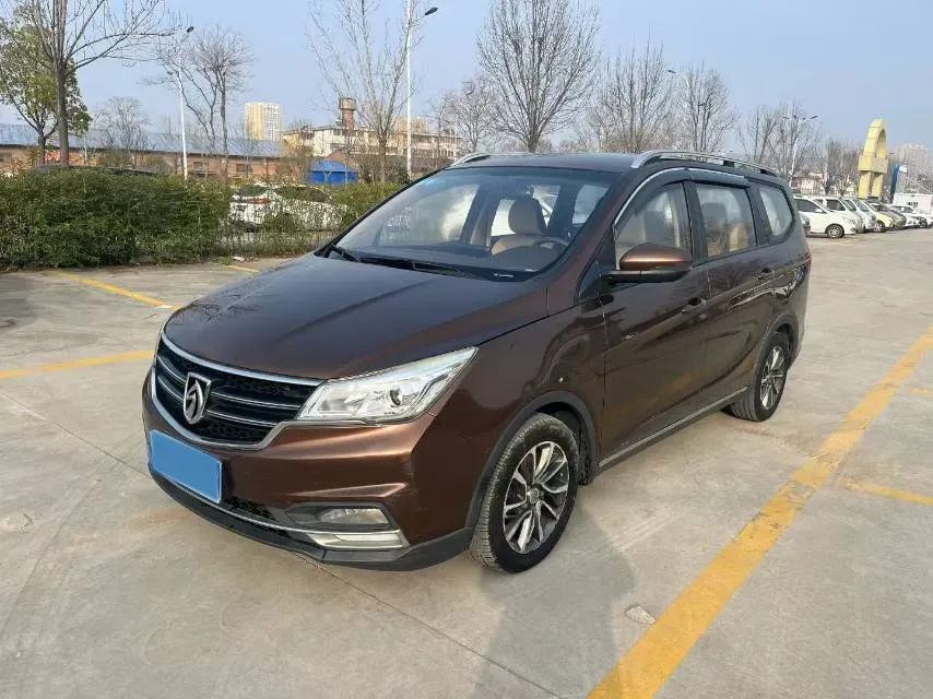 2017 BaoJun 730 1.5T 150HP L4 6MT,autocango,china used car exporter,china ev exporter,chinese used car exporter,chinese used ev exporter