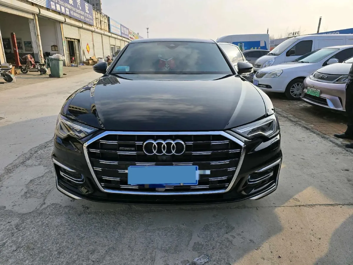 2023 Audi A6L 2.0T 245HP L4 7DCT,autocango,china used car exporter,china ev exporter,chinese used car exporter,chinese used ev exporter