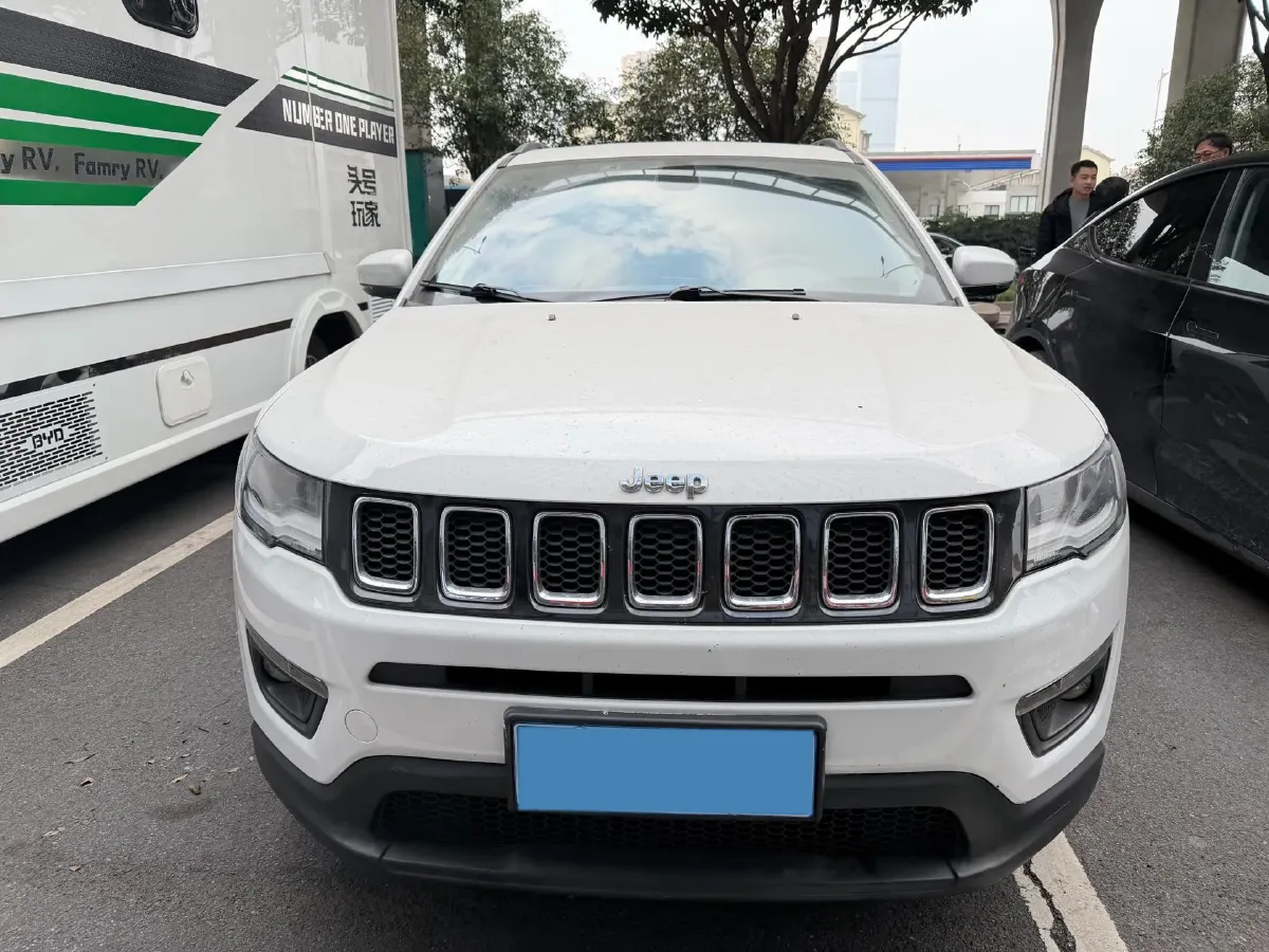 2019 Jeep Compass 1.3T 173HP L4 7DCT,autocango,china used car exporter,china ev exporter,chinese used car exporter,chinese used ev exporter